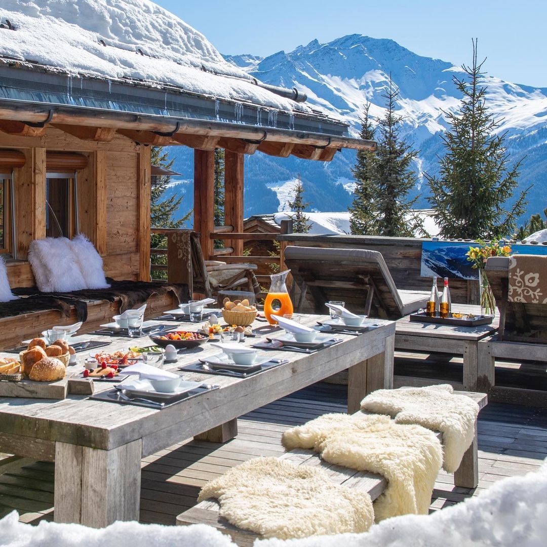 Private chef breakfast on the chalet terrace